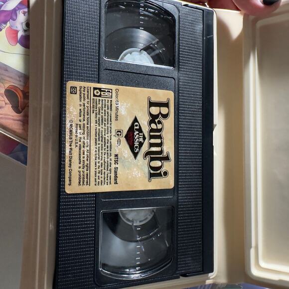 VTG DISNEY VHS Lot 6 Rescuers, 101 Dalmatians, Beauty, Bambi, Fox& Hound,Aladdin - Picture 5 of 8